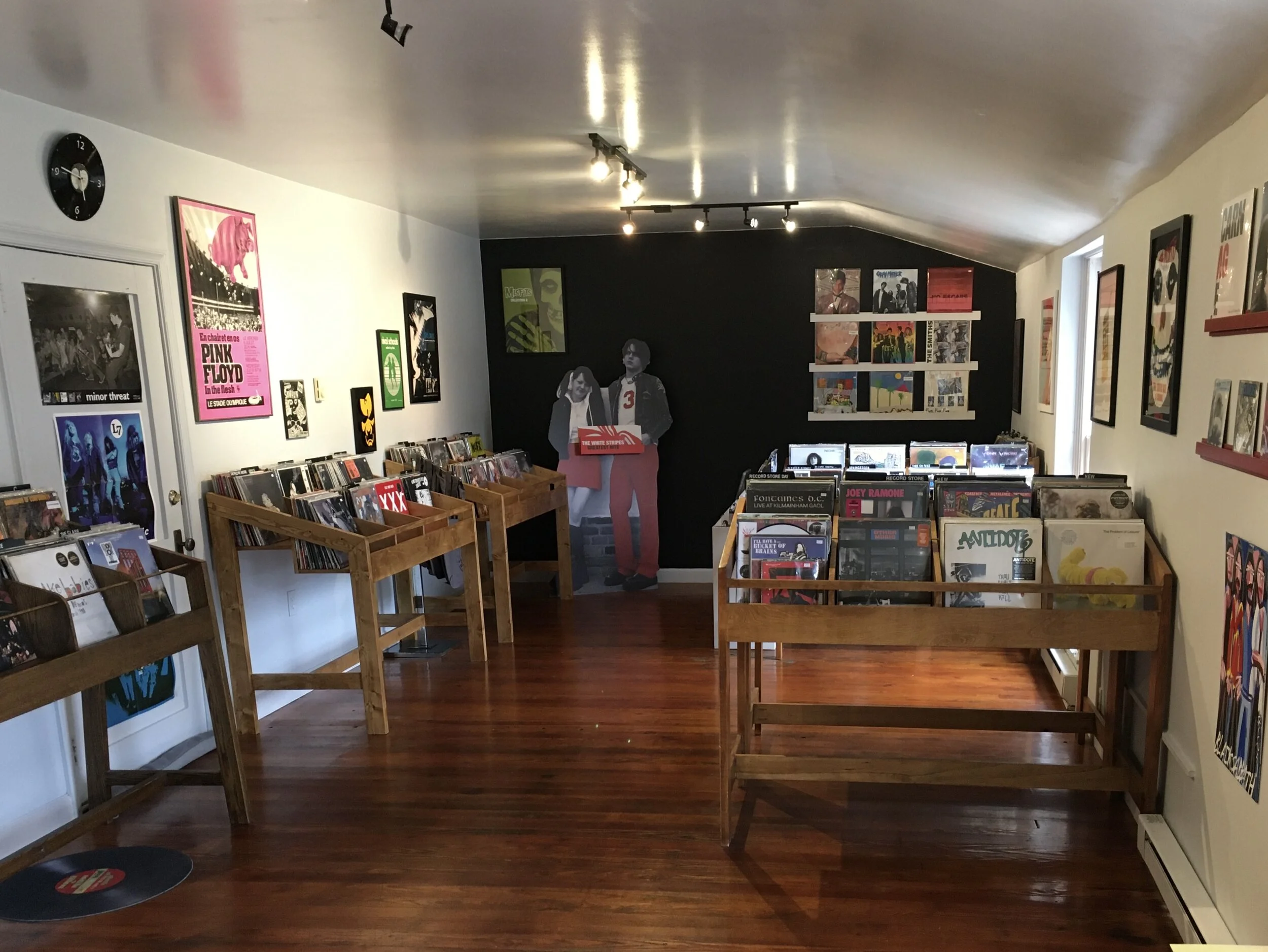 A DAY IN THE LIFE RECORDS gallery photo 4