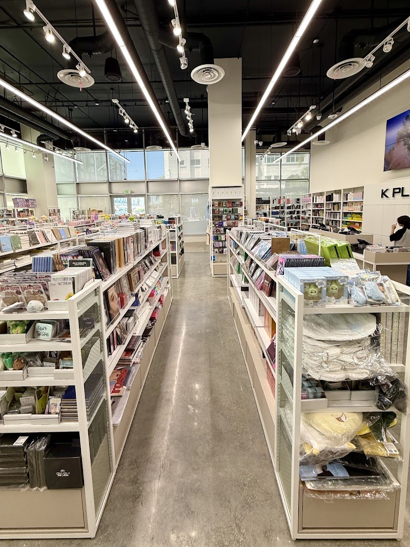 K PLACE gallery photo 1