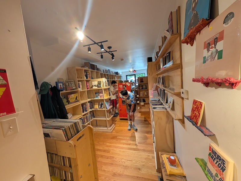 Lot 49 Books gallery photo 1