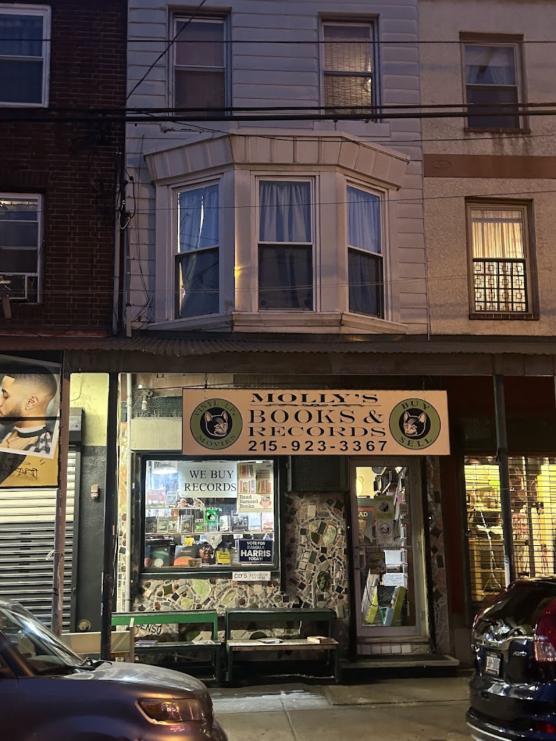 Molly's Books and Records gallery photo 1