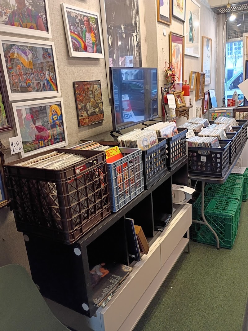 Record Whirled gallery photo 1